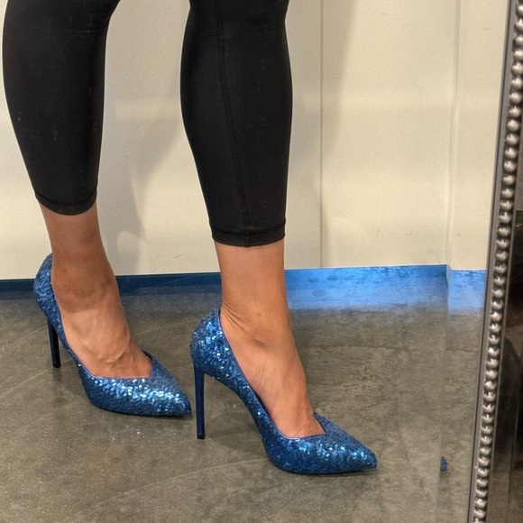 Saint Laurent electric blue sequin size 38.5 pumps - Picture 7 of 8